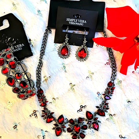 Simply Vera Vera Wang Jewelry - 👑 Simply Vera Vera Wang Jewelery Set 👑